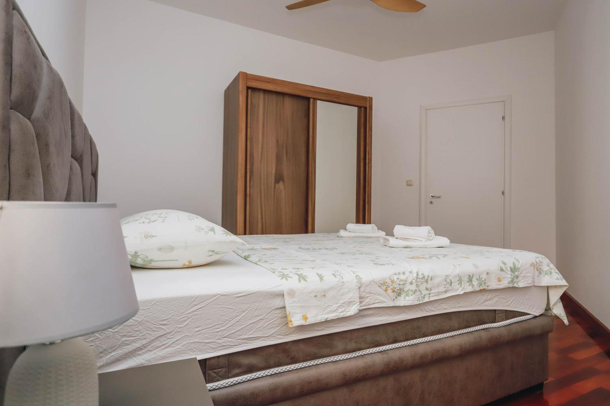 Apartment Near Ponta Nova Of Rafailovici Bečići Dış mekan fotoğraf
