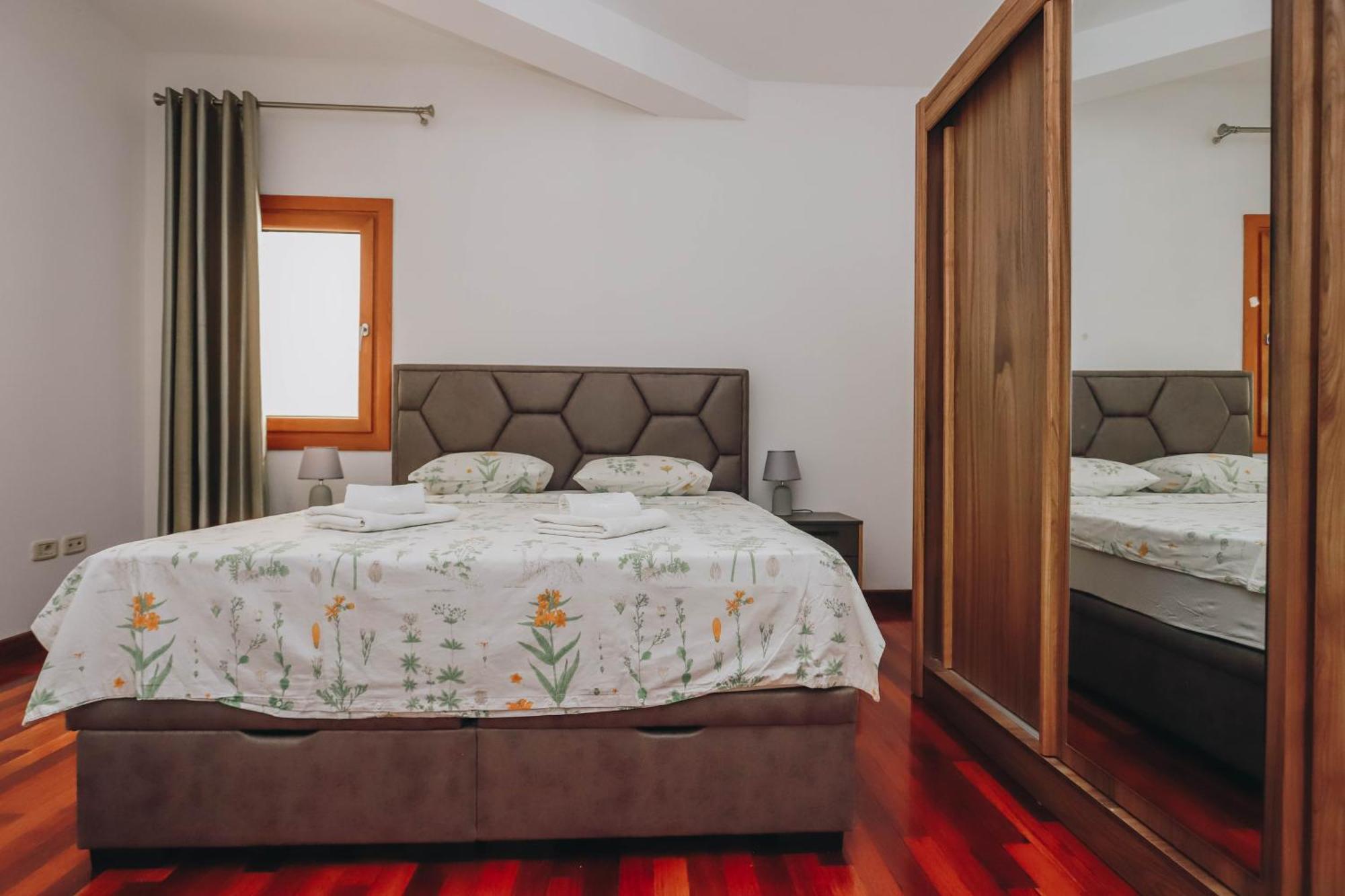 Apartment Near Ponta Nova Of Rafailovici Bečići Dış mekan fotoğraf